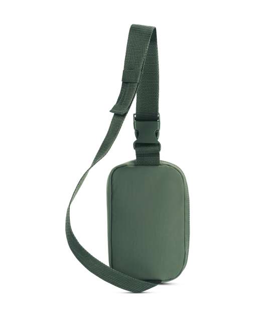 EXPLORER SLING BAG