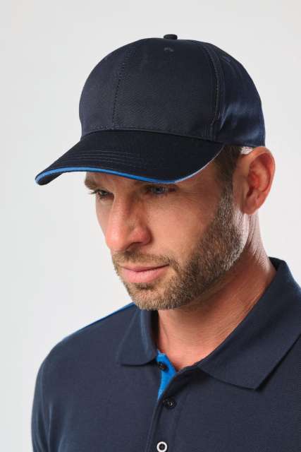 WKP145 OEKOTEX TANÚSÍTVÁNNYAL RENDELKEZŐ 6 PANELES SAPKA SZENDVICS ELLENZŐVEL