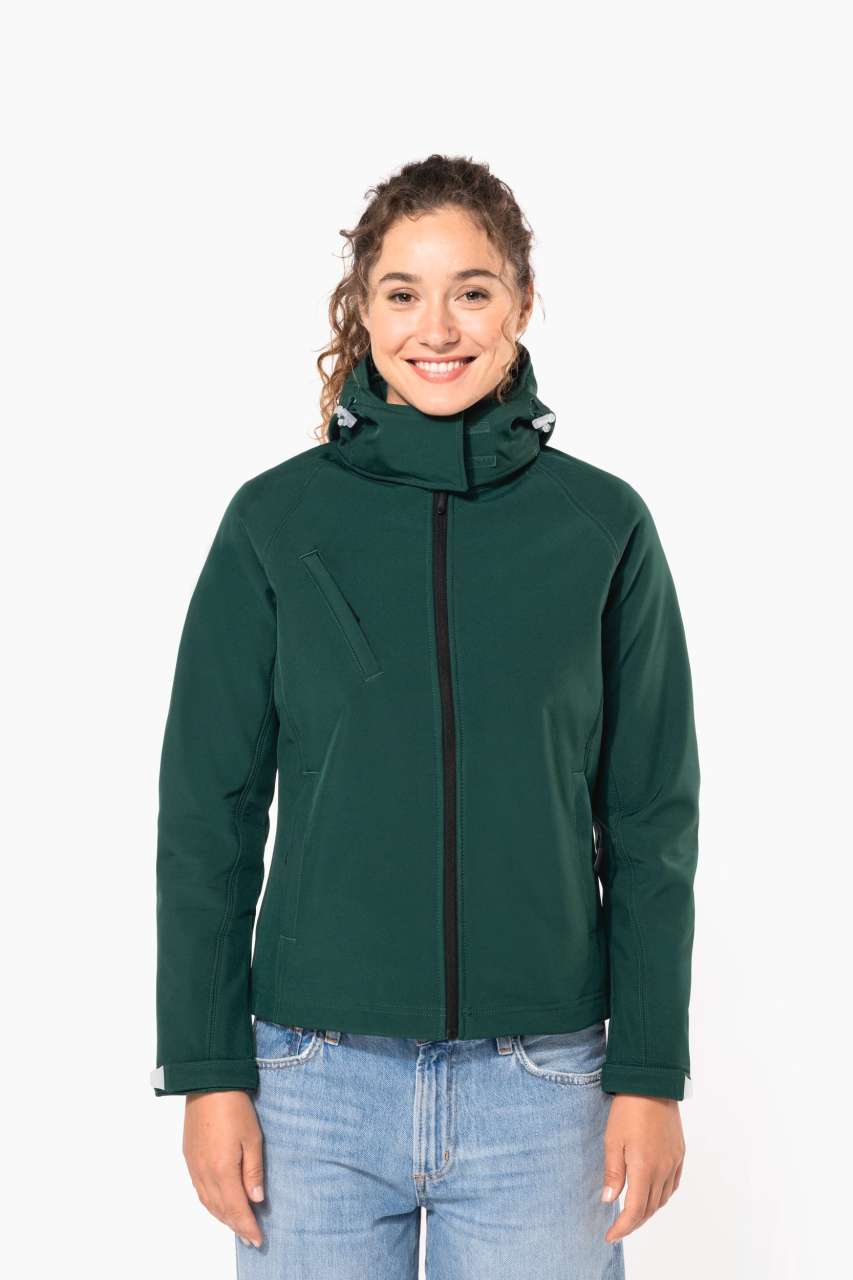 ka414 NŐI KAPUCNIS SOFTSHELL KABÁT